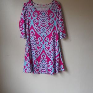 Women's dress size medium.